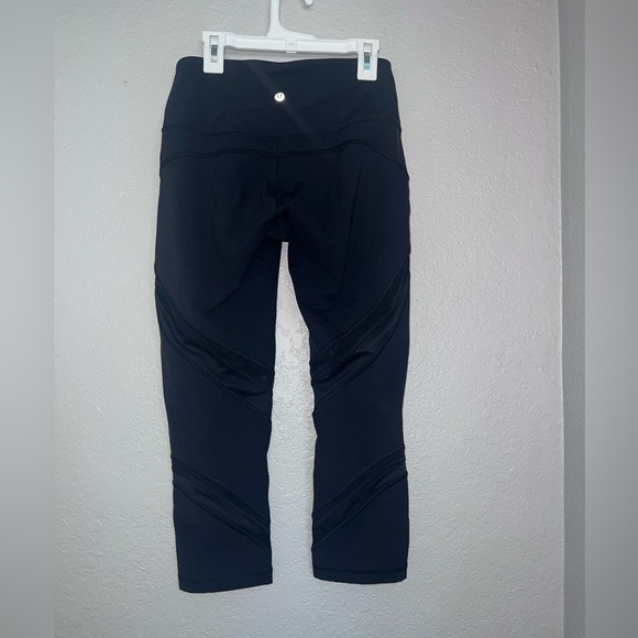 Lululemon Wunder under HR Crop Mesh Leggings - Picture 5 of 9